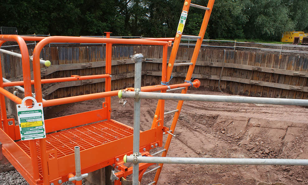 groundwork support equipment showing access platform hire and ladder hire